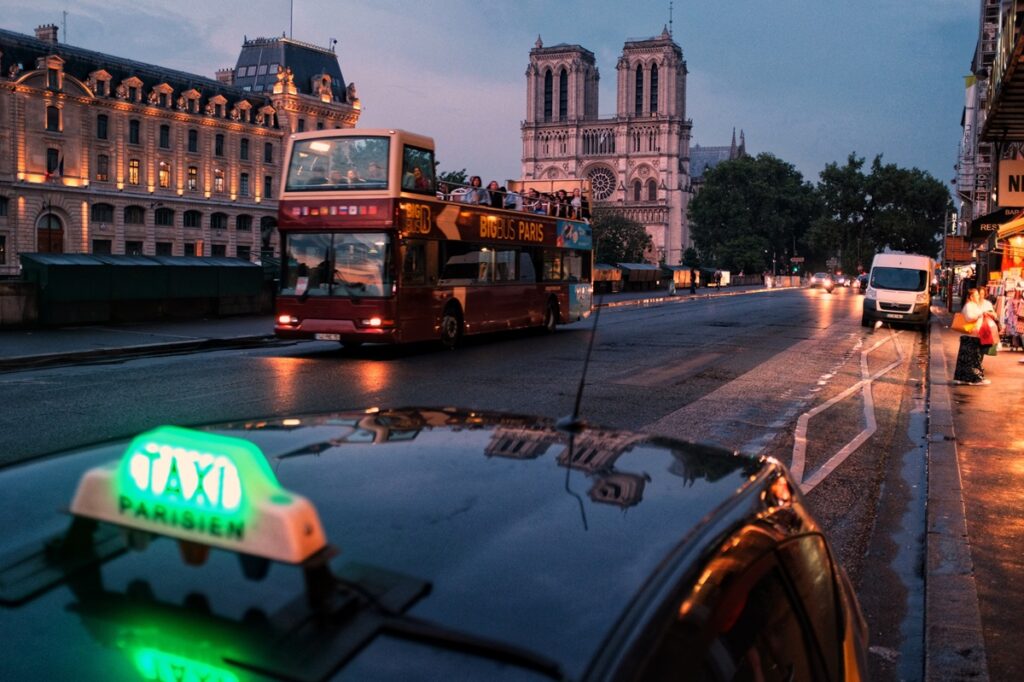 Améliorer la visibilité locale d'un taxi sur Google : le guide pour attirer plus de clients